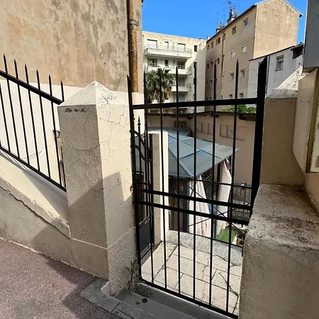 Apartment Monaco Central Duplex, 8 Sleeps Bnbrickeys *