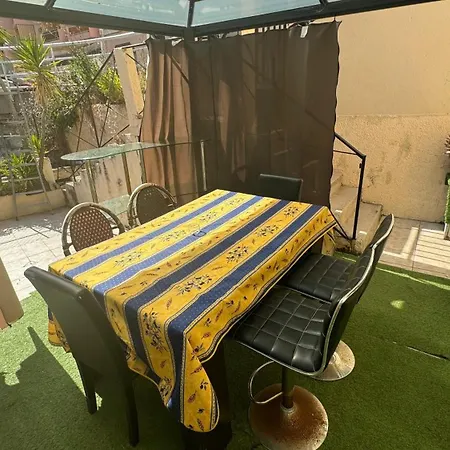 Monaco Central Duplex, 8 Sleeps Bnbrickeys Apartment *