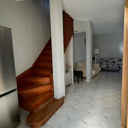 Apartment Monaco Central Duplex, 8 Sleeps Bnbrickeys